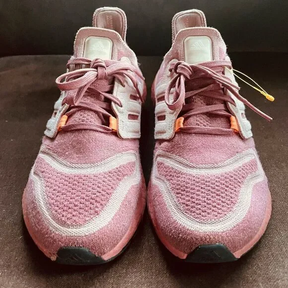 NEW BOX Adidas Women’s UltraBoost 22 Running Size 7.5 Wonder Red Pink| GX9133 | - Picture 2 of 9